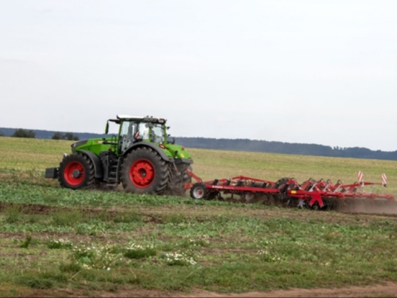 More output. More user friendly. More light. Fendt 1000 Vario