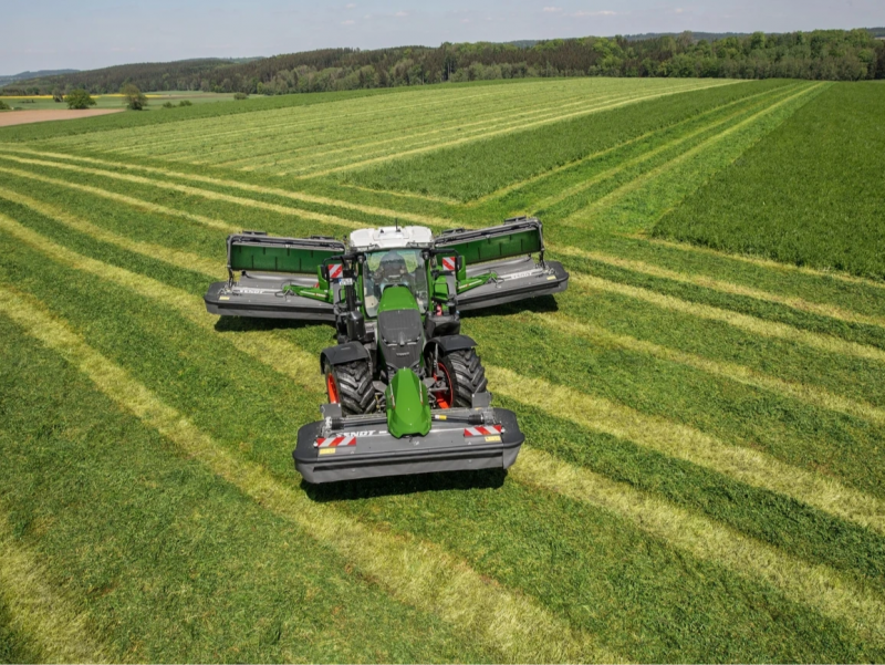 Makes the working day a pleasure. Fendt 800 Vario