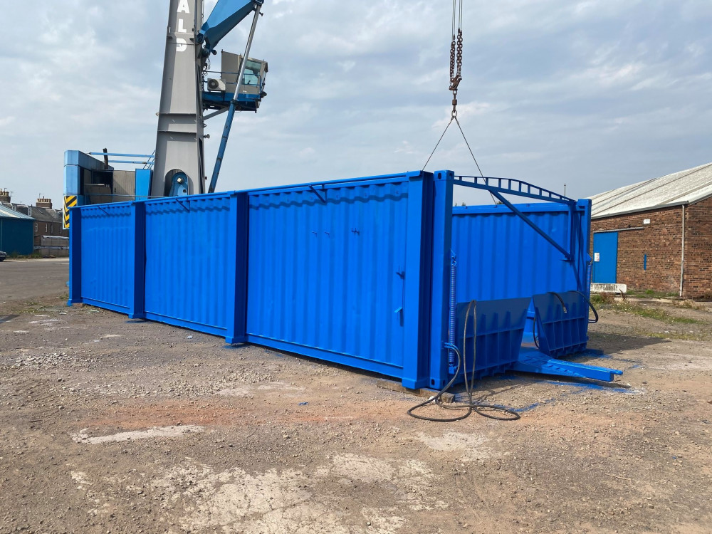 Port Side Loading Container