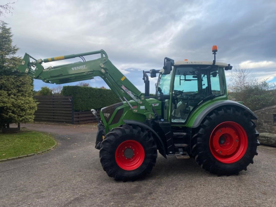 FENDT 311 POWER c/w FRONT LOADER