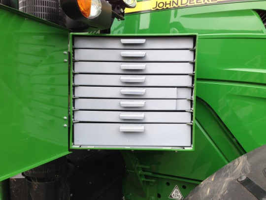 SIDE TOOLBOXES - FOR ALL TRACTOR MANUFACTURERS