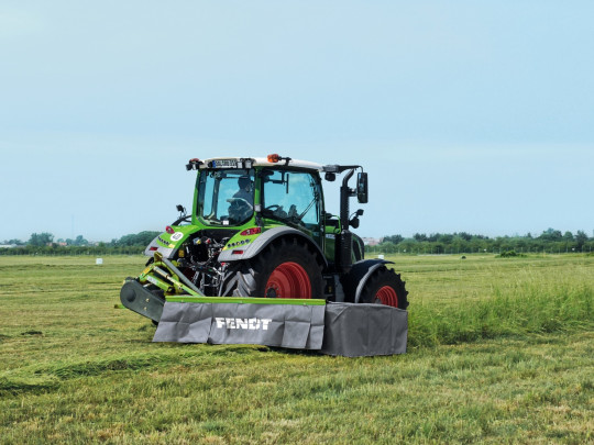 FENDT SLICER 3160 TLXKC REAR MOWER